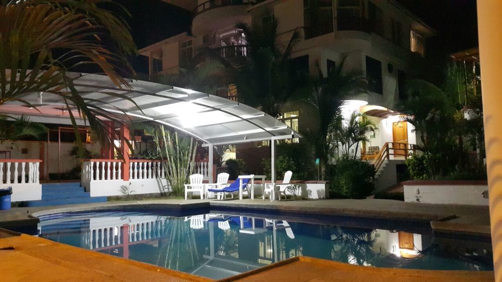 Hotel Dejavu Puerto Ayora  Exterior foto