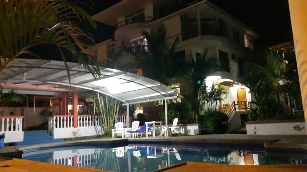 Hotel Dejavu Puerto Ayora  Exterior foto